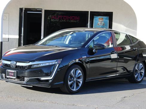 Used 2018 Honda Clarity Plug-In Hybrid image 1