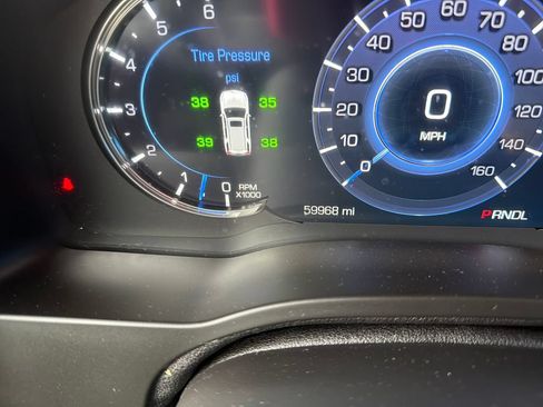 Certified 2019 Cadillac Escalade Premium Luxury AWD/4WD image 16