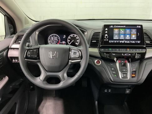Used 2026 Honda Odyssey EX-L image 9