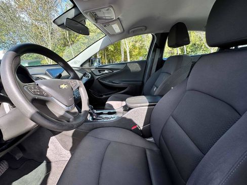 Used 2023 Chevrolet Malibu LT FWD image 15