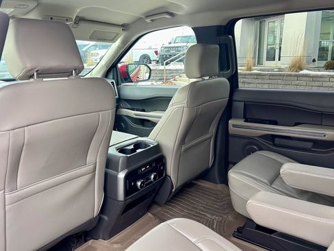 Used 2020 Ford Expedition Max XLT w/ Equipment Group 202A image 13