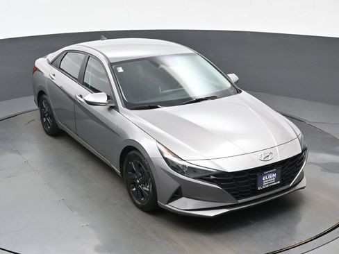 Certified 2023 Hyundai Elantra SEL FWD image 38