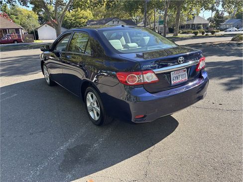 Used 2013 Toyota Corolla LE w/ Premium Complete Pkg FWD image 8