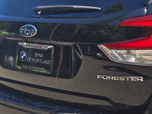 Used 2019 Subaru Forester Limited AWD/4WD image 14