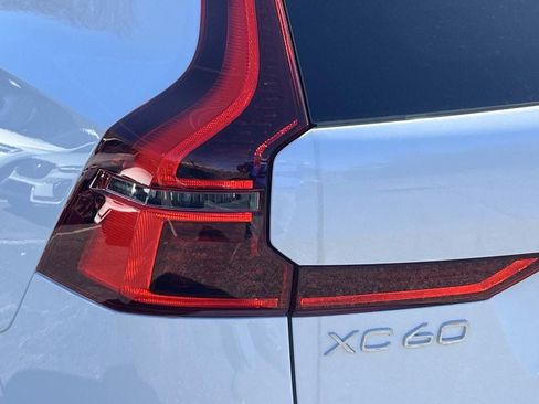 New 2026 Volvo XC60 B5 Core w/ Climate Package AWD/4WD image 10