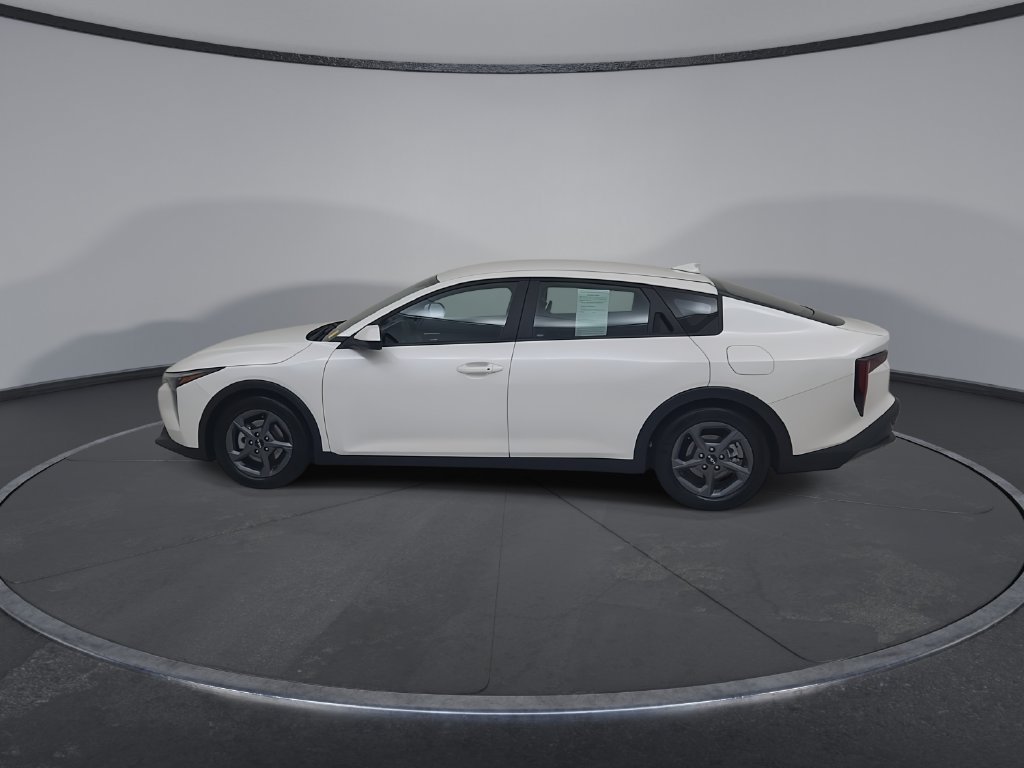 Used 2025 Kia K4 FWD image 10