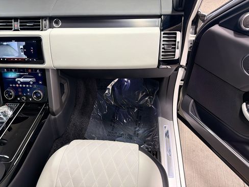 Used 2021 Land Rover Range Rover SV Autobiography Dynamic image 19