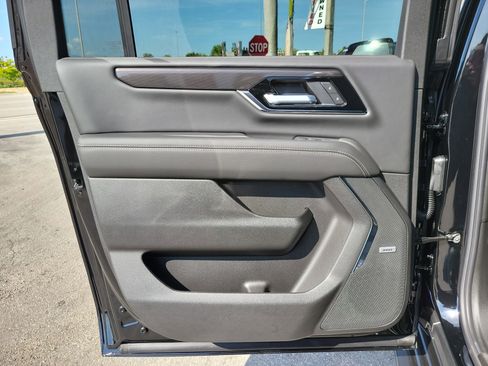 Used 2026 GMC Yukon XL Elevation w/ Elevation Premium Package RWD image 29