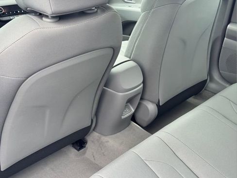 New 2026 Hyundai Elantra Hybrid FWD image 21