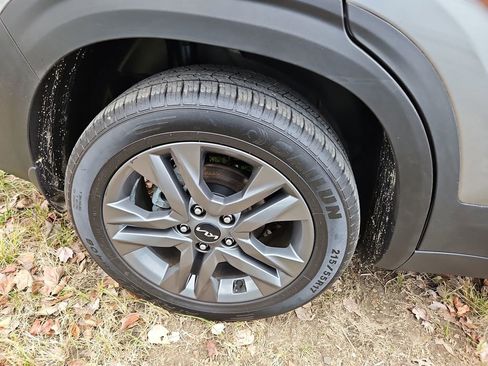 Used 2023 Kia Seltos S image 6