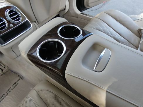 Used 2018 Mercedes-Benz S 560 Sedan image 45