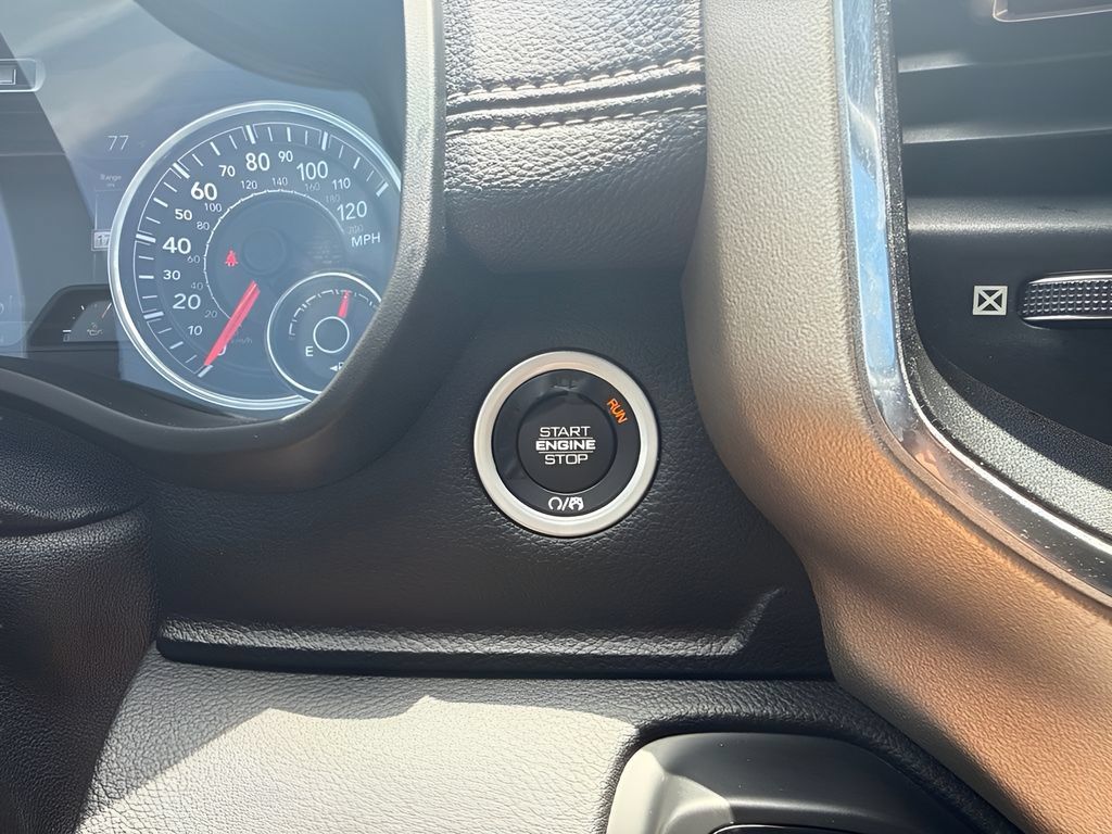 Used 2019 RAM 1500 Laramie RWD image 23