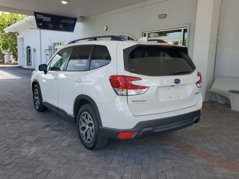 Used 2020 Subaru Forester Premium AWD/4WD image 2