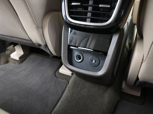 Used 2023 Lincoln Nautilus AWD w/ Premium Package image 21