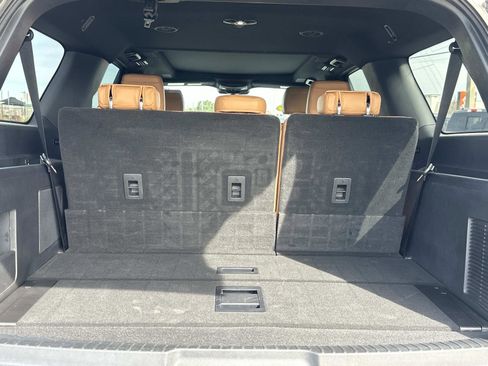Certified 2024 Ford Expedition Max Platinum image 5