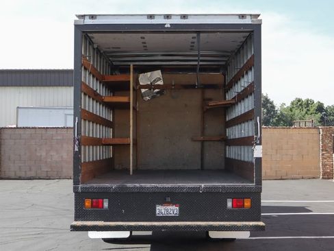 Used 2024 Isuzu NPR RWD image 7