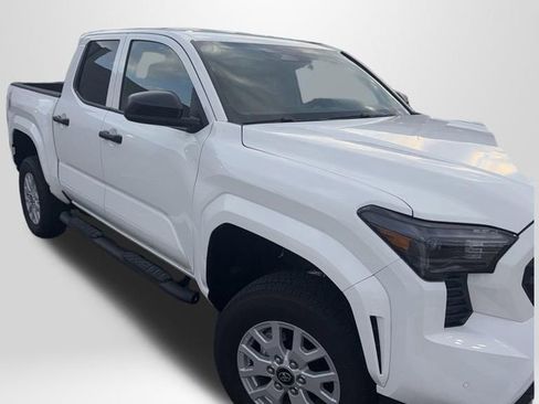 Certified 2025 Toyota Tacoma SR w/ SR Upgrade Package image 3