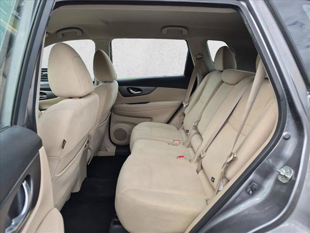 Used 2016 Nissan Rogue S AWD/4WD image 29