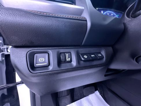 Used 2023 GMC Acadia AT4 w/ Technology Package AWD/4WD image 16