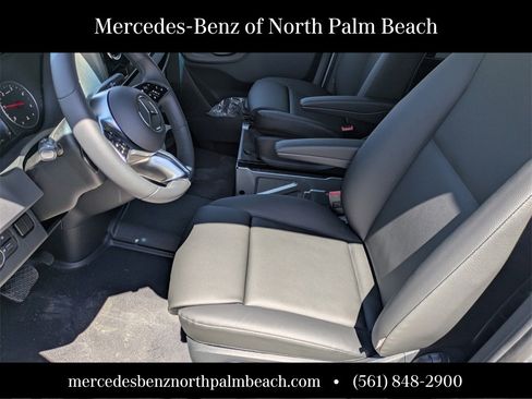 New 2025 Mercedes-Benz Sprinter 2500 image 9