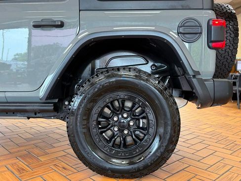 Used 2023 Jeep Wrangler Unlimited Rubicon 4xe AWD/4WD image 13