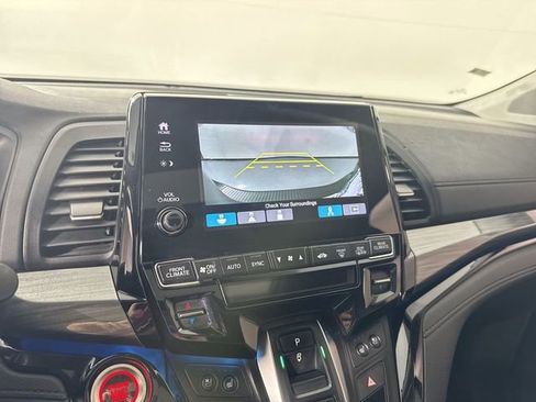 Used 2023 Honda Odyssey Elite image 8