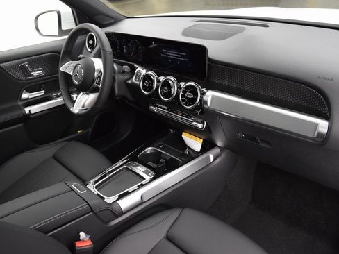 New 2026 Mercedes-Benz GLB 250 GLB 250 image 14