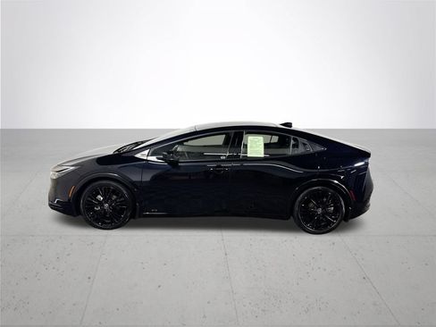 Used 2026 Toyota Prius AWD image 9