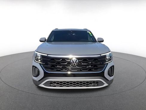 Used 2026 Volkswagen Atlas Cross Sport SE FWD image 4