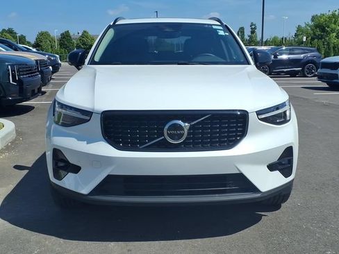 Used 2026 Volvo XC40 B5 Plus AWD/4WD image 25
