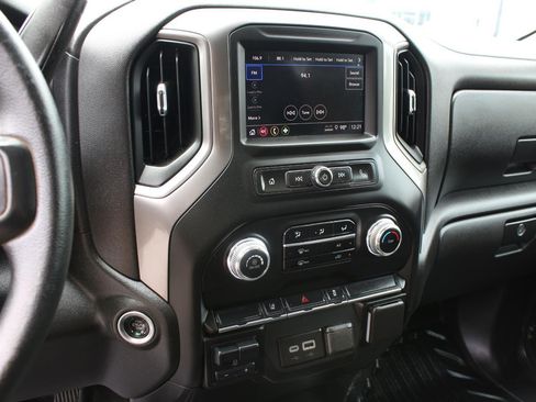 Used 2025 GMC Sierra 3500 Pro w/ Convenience Package AWD/4WD image 21