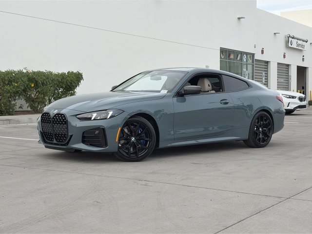 Used 2026 BMW 430i Coupe w/ M Sport Package RWD image 2