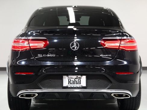 Used 2019 Mercedes-Benz GLC 300 4MATIC Coupe image 12