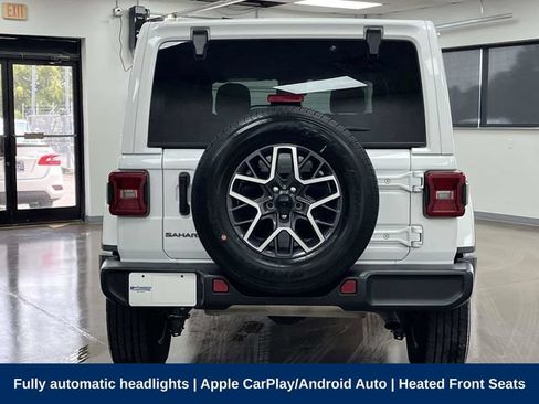 Used 2025 Jeep Wrangler Unlimited Sahara AWD/4WD image 7