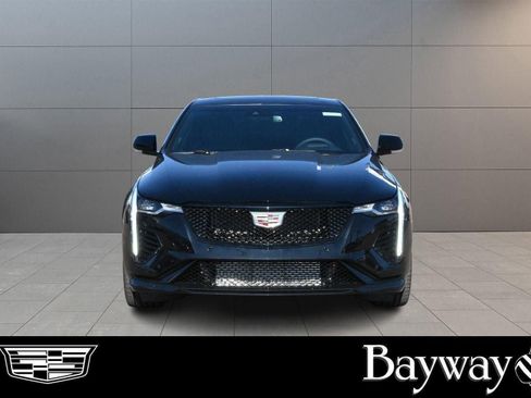 New 2026 Cadillac CT4 V image 32