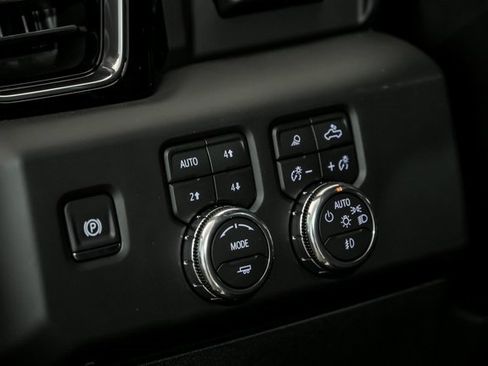 New 2026 GMC Sierra 2500 Denali w/ Denali Reserve Package image 11