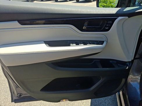 Used 2025 Honda Odyssey Elite image 14