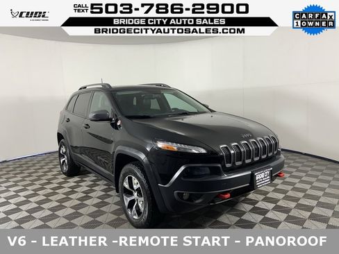 Used 2018 Jeep Cherokee Trailhawk w/ Quick Order Package 27L image 1