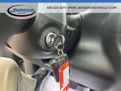 Used 2019 Chevrolet Silverado 1500 Custom w/ Infotainment Package image 16