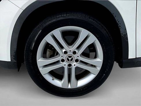 Used 2020 Mercedes-Benz GLA 250 4MATIC image 10