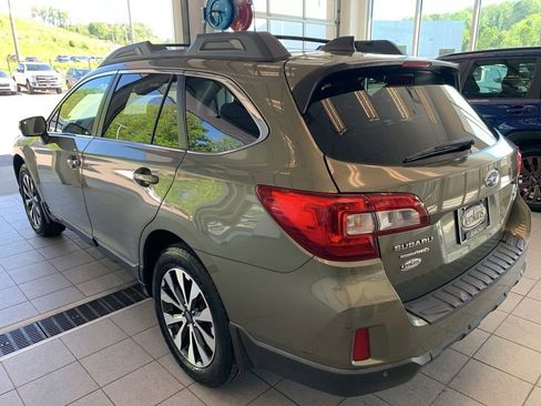 Used 2017 Subaru Outback 2.5i Limited AWD/4WD image 14