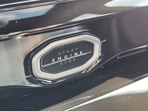 New 2026 Jeep Grand Cherokee Altitude AWD/4WD image 33