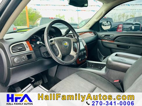 Used 2011 Chevrolet Avalanche LS w/ Convenience Package RWD image 14