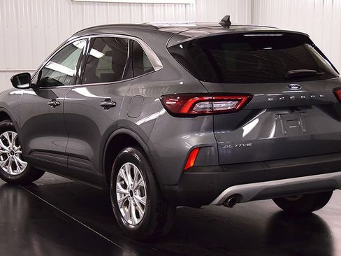 Used 2023 Ford Escape Active w/ Tech Pack #1 AWD/4WD image 5