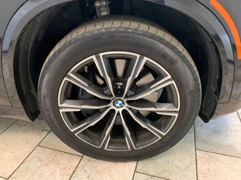 Used 2021 BMW X5 M50i w/ Executive Package AWD/4WD image 9