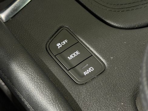 Used 2019 Cadillac XT5 Platinum AWD/4WD image 34