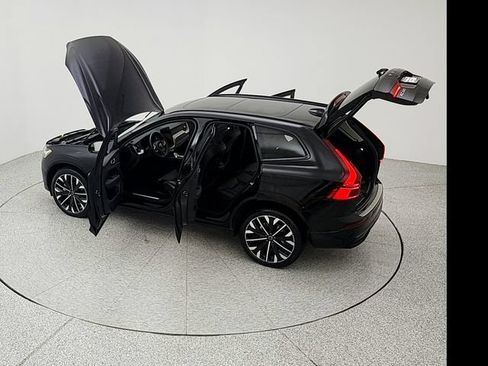 New 2026 Volvo XC60 B5 Ultra w/ Protection Package Premier AWD/4WD image 42