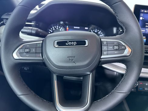 New 2026 Jeep Compass Limited image 19