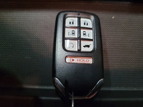 Used 2018 Honda Odyssey EX-L image 32
