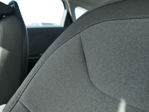 New 2025 Kia K4 LXS image 11